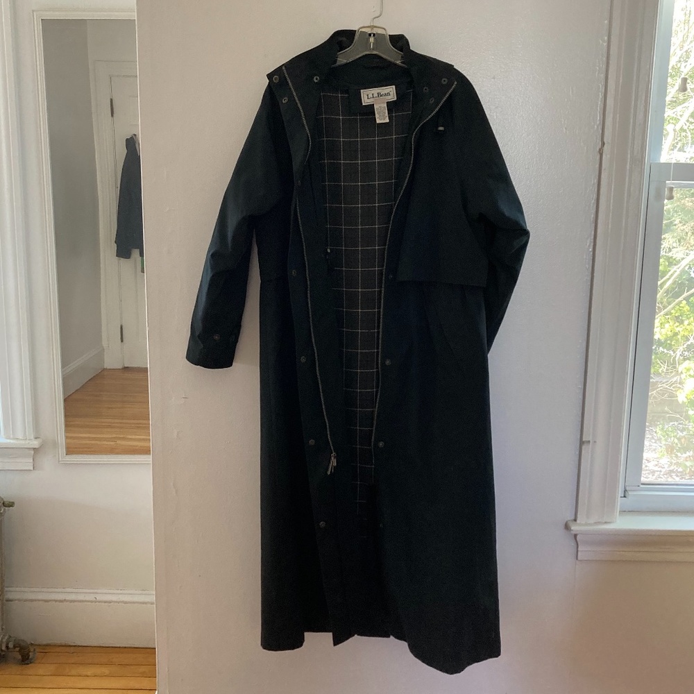 LL BEAN Women's Raincoat/Trench zip out wool liner detachable hood black size M